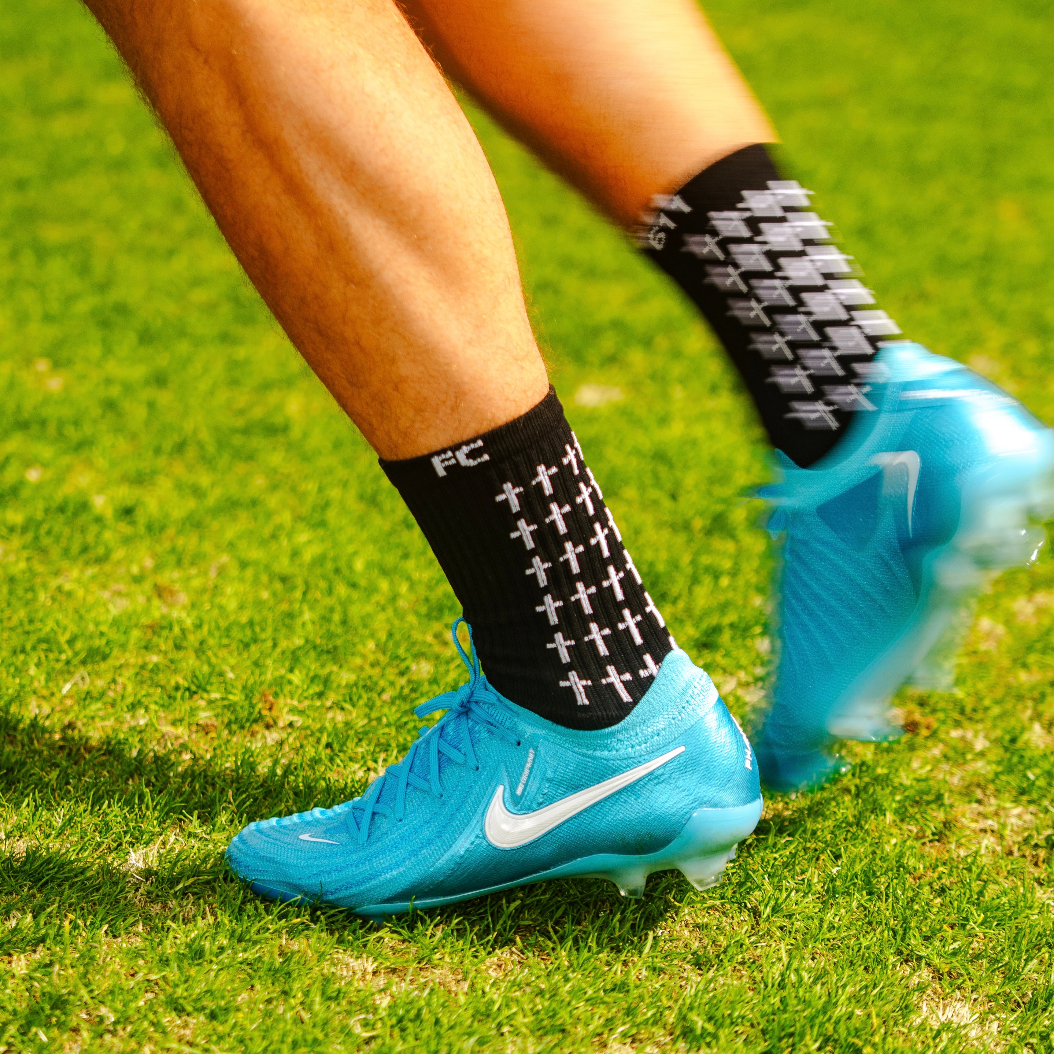 'TRUth' GRIP SOCKS