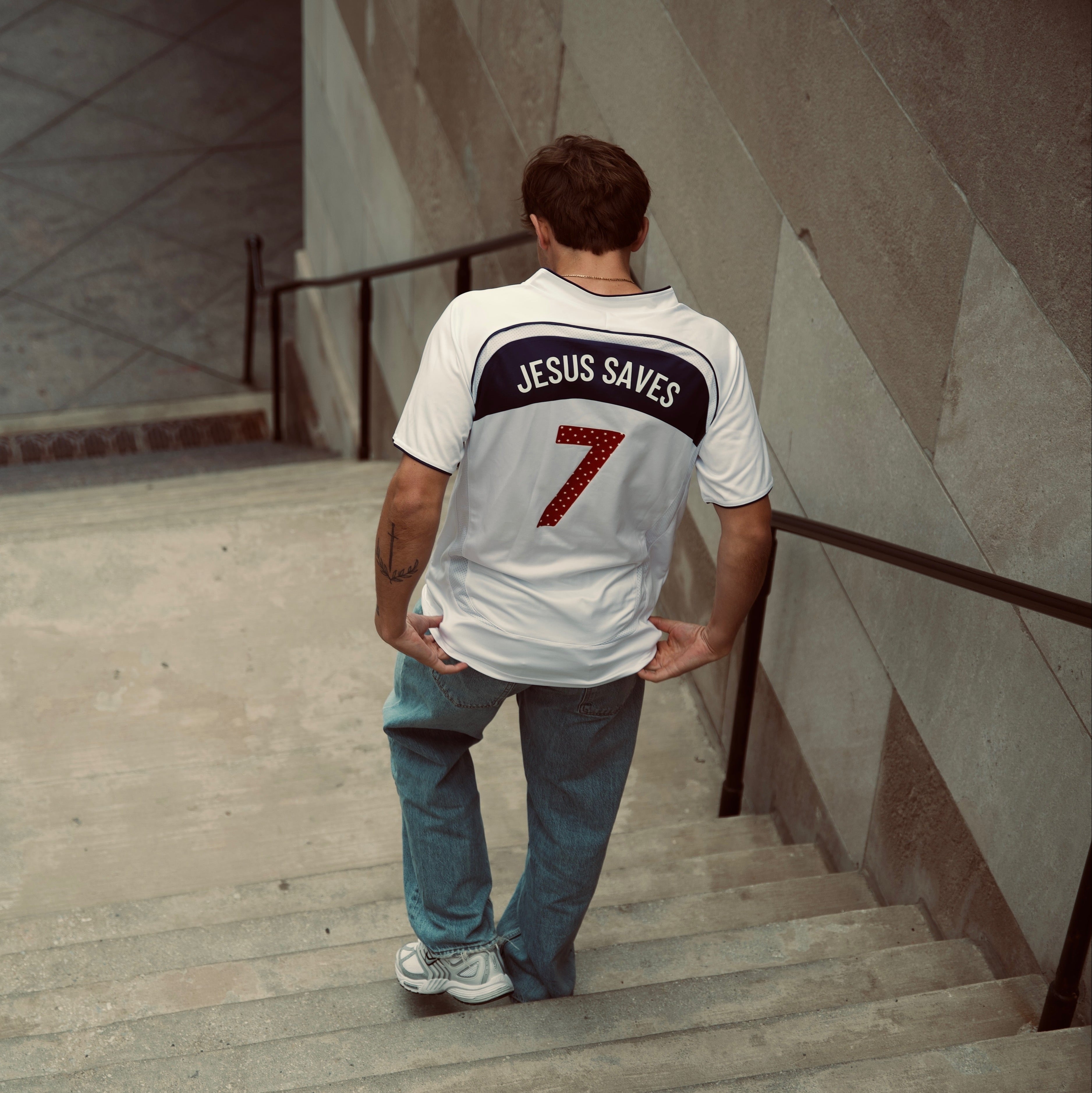 'JESUS SAVES' X USA JERSEY