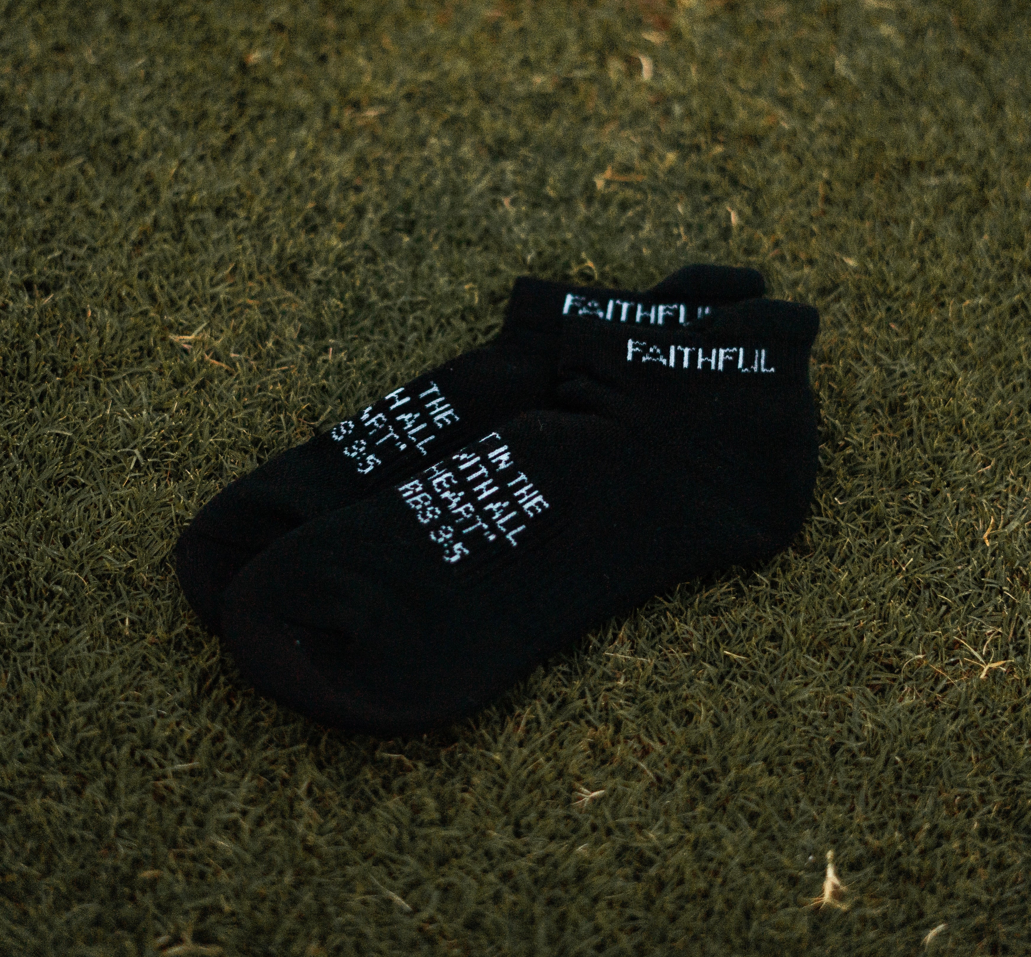 'CROSS' PERFORMANCE ANKLE SOCKS