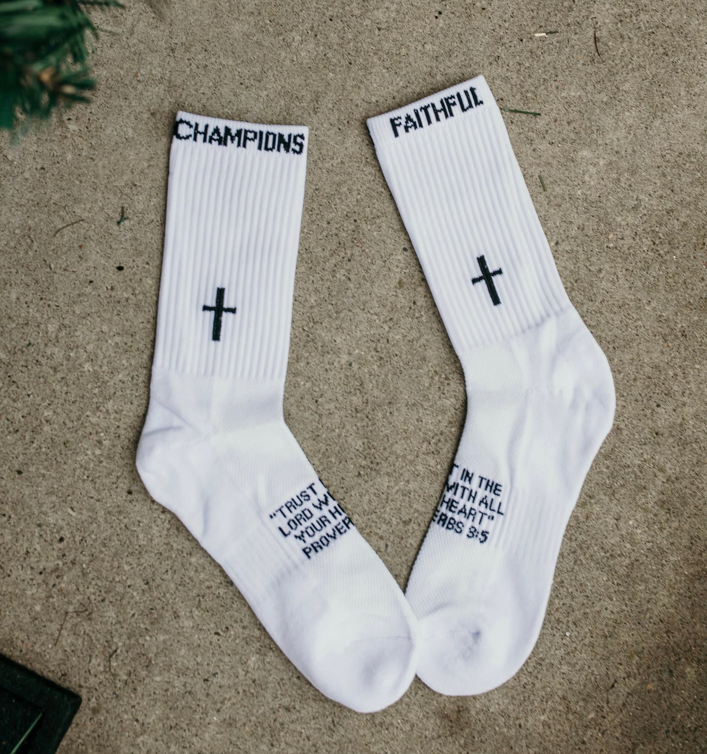 'CROSS' NON-GRIP SOCKS