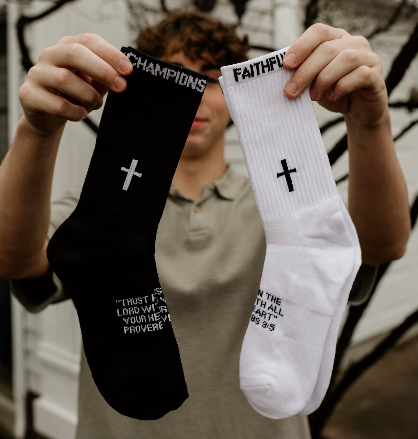 'CROSS' NON-GRIP SOCKS