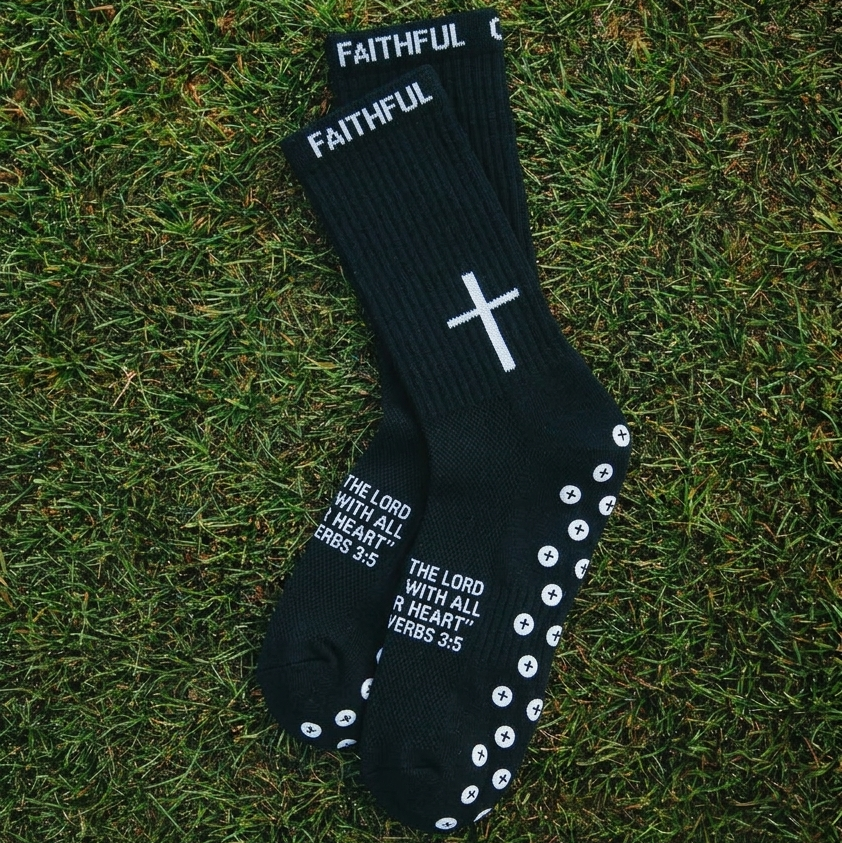 'CROSS' GRIP SOCKS